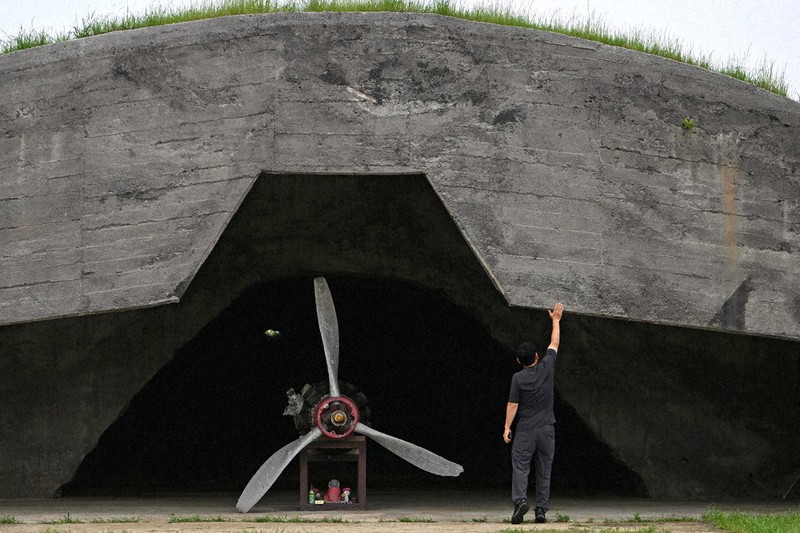 残像1945：読む写真・大分－－本土編 特攻兵見送った格納壕 宇佐