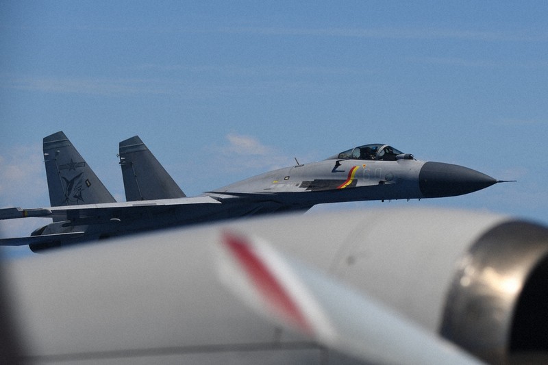 太平洋に現れた「牙」 にらみあう日中 問われる安全保障政策 | 毎日新聞