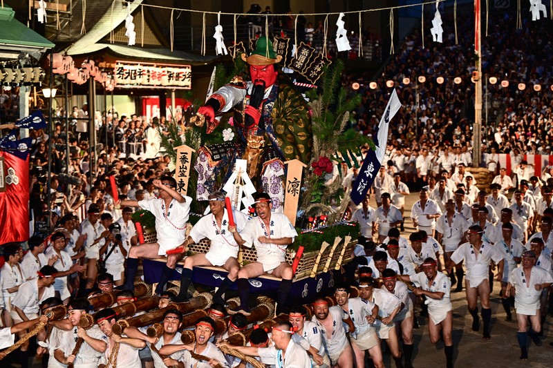 博多祇園山笠 「追い山笠」で15日間の祭り閉幕 [写真特集1/20] | 毎日新聞