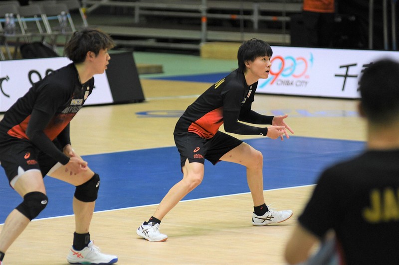 小川智大「ティリ監督、シンプルでやりやすい」 VNL前日練習 | 毎日新聞