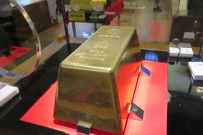 土肥金山の金　24金　180粒　希少価値 世界最大級「250キロ」の金塊。購入時から価値が「4億→42億円