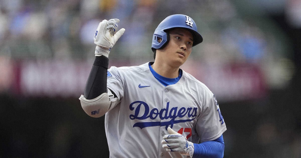 大谷翔平2019リーフベストオブスポーツ'18ルーキーインパクトプリズマティック 大谷翔平、94年ぶり偉業「29＆7」 伝説打者しか許されぬ