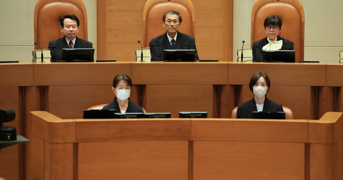 宇賀と申します」となりすましも 最高裁に一石を投じた異彩判事 | 毎日新聞