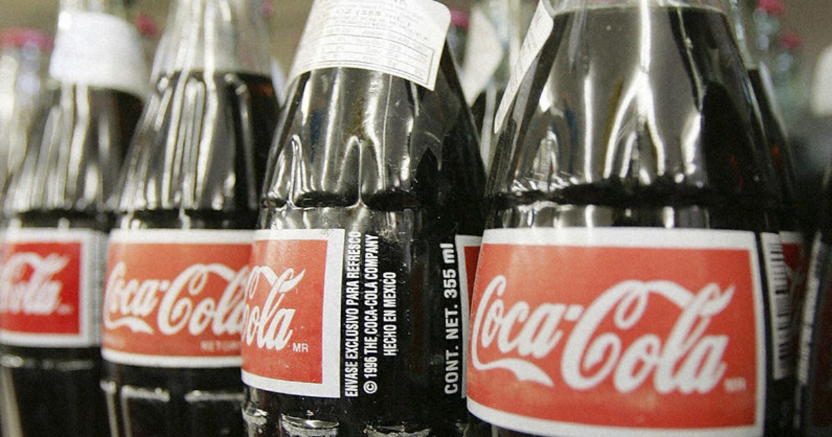 Trump says Coke will shift to cane sugar. But increasingly, shoppers want no sugar in their sodas