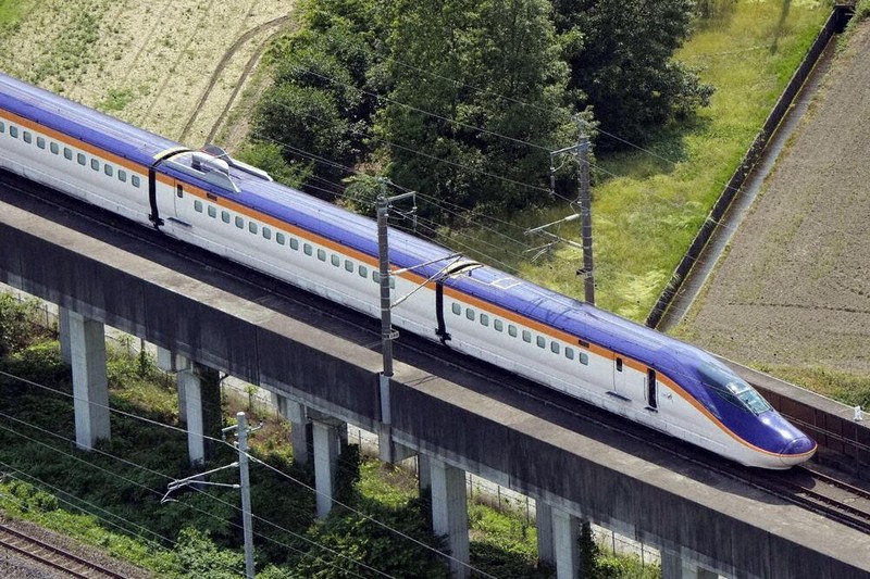 東北・山形新幹線「E8系」故障 原因究明難航、運休続く 夏休み直撃