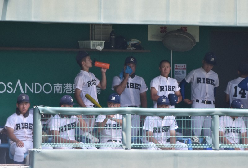 断熱ソール、2部制にサマータイム… 夏の高校野球は各地で暑さ
