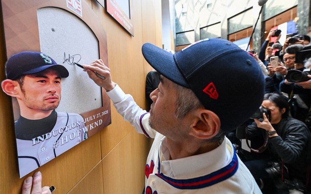 Ichiro Suzuki reflects on early days in Seattle, quickly being