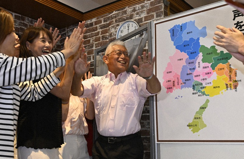 参院選2025：兵庫選挙区 泉氏、自公維の牙城崩す ／兵庫 | 毎日新聞