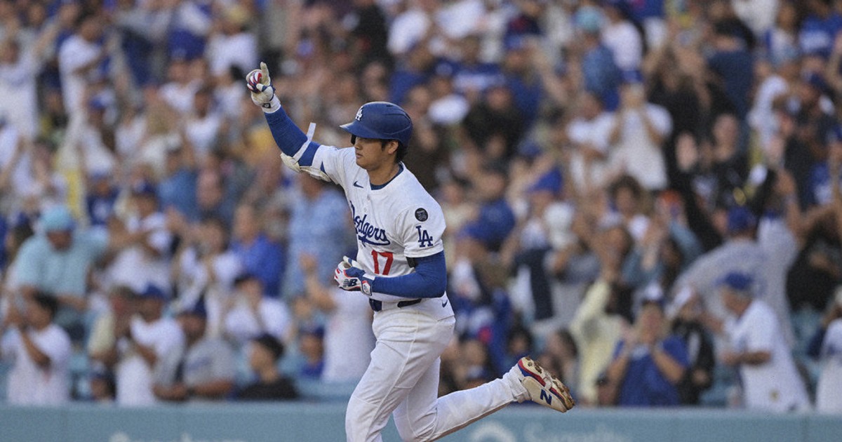 Ohtani's big homer and Smith's 2 blasts help Dodgers end home woes with 5-2 win over Twins