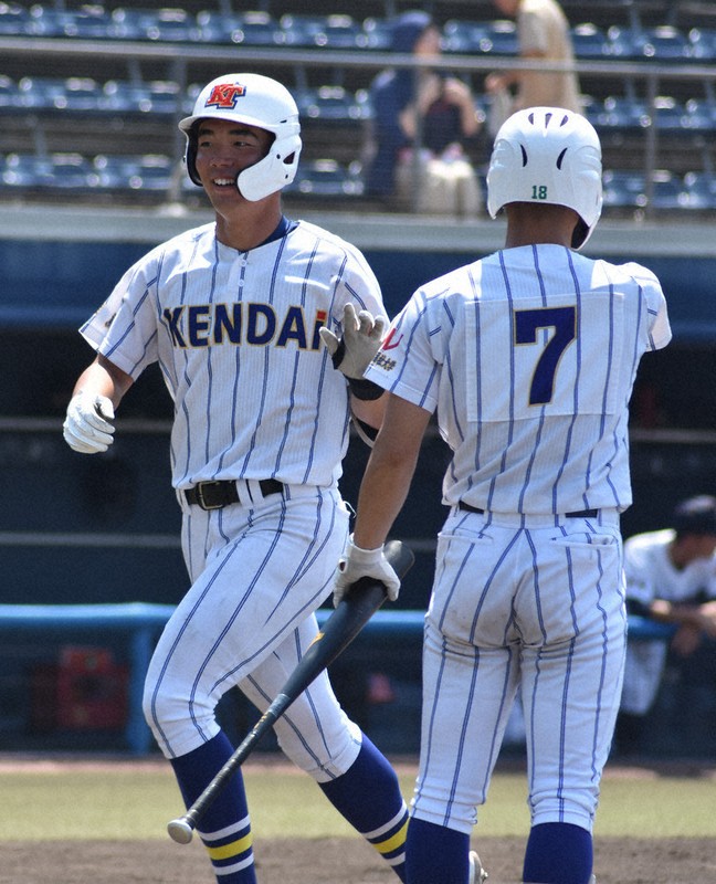 全国高校野球 群馬大会 健大高崎が4強 高崎は21年ぶりに ／群馬