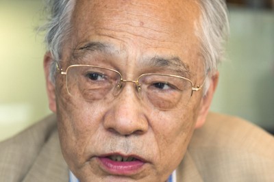 踏みとどまった社民党　「老舗」の弱点と長所　佐高信さんの実感