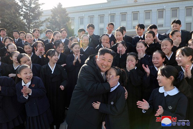 北朝鮮：金正恩氏が総連に結成70周年祝賀書簡 朝鮮学校「無償化」が