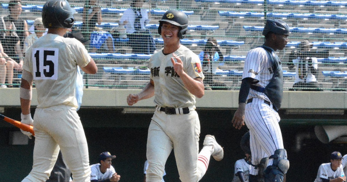 全国高校野球 栃木大会 作新学院猛攻で4強 青藍泰斗エース好投で