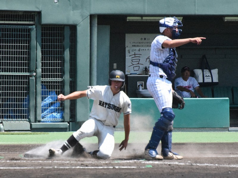 全国高校野球 長野大会 佐久長聖、投打で圧倒 松商学園も決勝へ ／長野