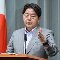 記者会見で質問者を指名する林芳正官房長官＝首相官邸で2025年7月24日午前11時10分、平田明浩撮影