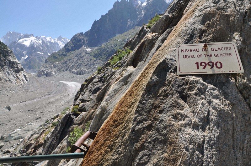 24色のペン：氷が消える恐怖＝平塚雄太 | 毎日新聞