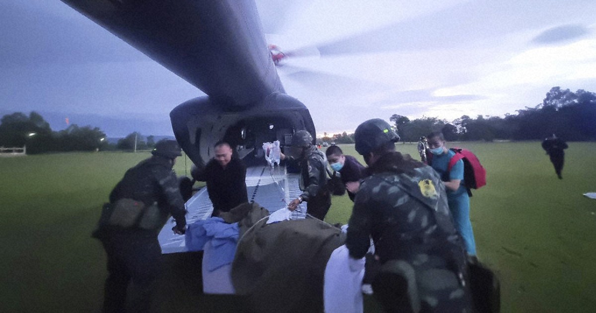 Thailand says at least 1 civilian killed amid fresh clashes along border with Cambodia