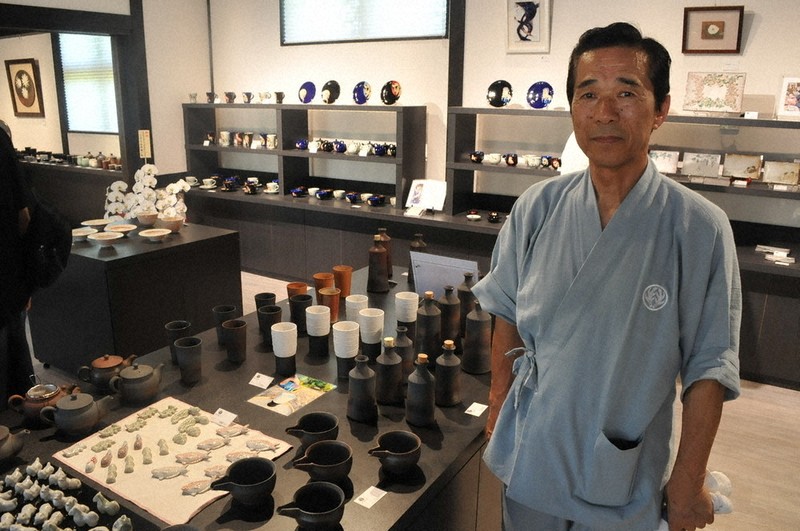 宝瓶・『陶吉郎窯』9代目『近藤学』作の西暦2000年記念 ☆龍☆ 大堀相馬焼陶吉郎窯 近藤学 近藤賢