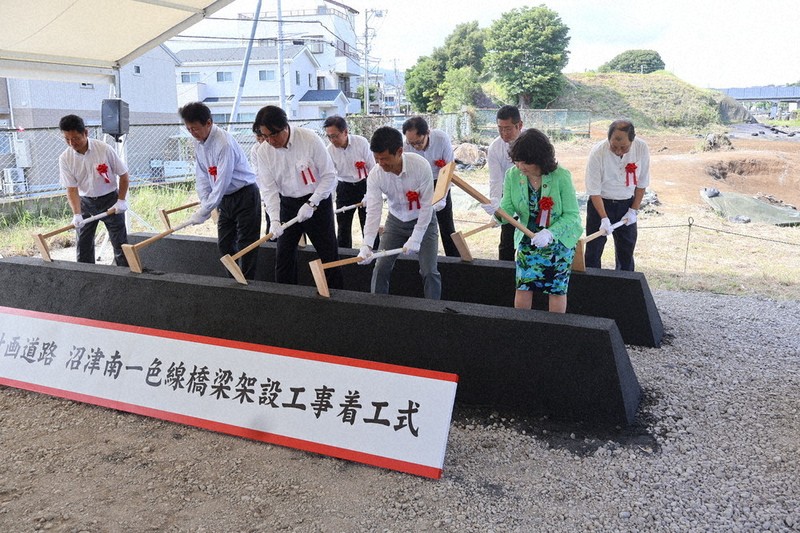 『阿尾島田古墳群の研究』−日本海中部沿岸域における古墳出現過程の新研究− 阿尾島田古墳群の研究』−日本海中部沿岸域における古墳出現過程