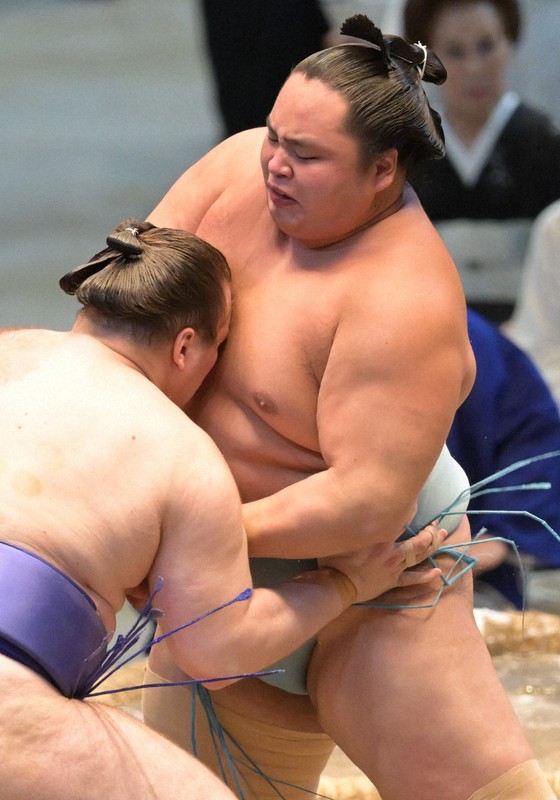 大相撲名古屋場所 琴勝峰が初優勝 [写真特集1/30] | 毎日新聞