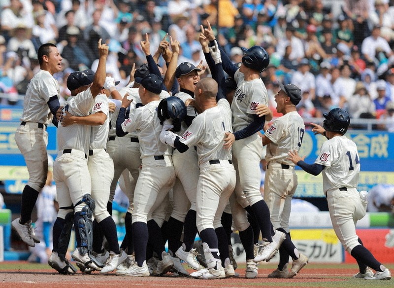 全国高校野球 千葉大会 市船橋、激闘制す 逆転サヨナラV ／千葉