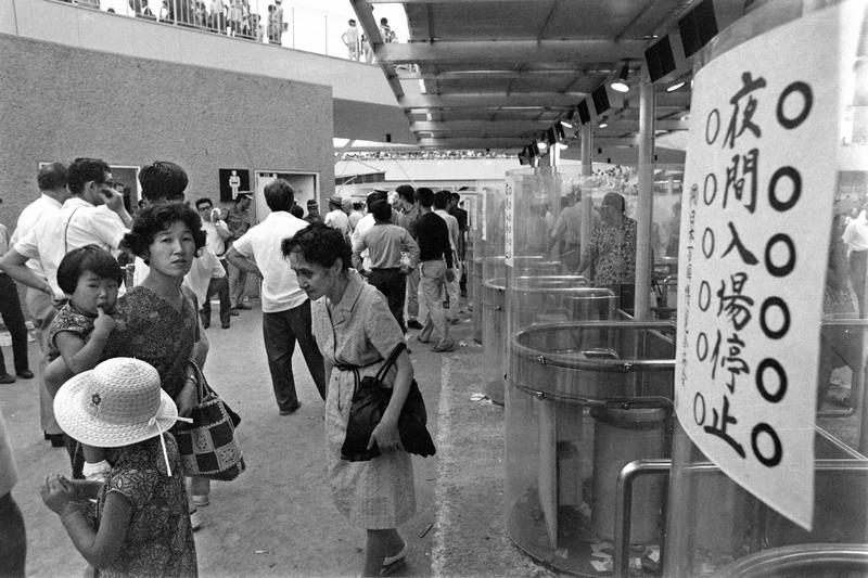 View＋：災害状態? 1970年の大阪万博は予想を超える来場者で混乱