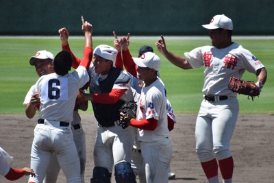 センバツ準Vの智弁和歌山が2年連続で夏の甲子園へ 星林降す | 毎日新聞