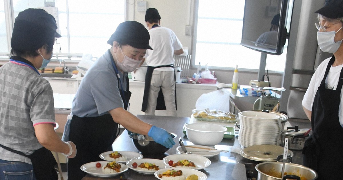 News in Easy English: Free breakfast at Osaka Pref. schools helps children start the day
