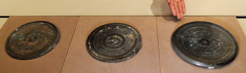 富雄丸山古墳に副葬された中国鏡 製造から埋葬まで最大400年 | 毎日新聞