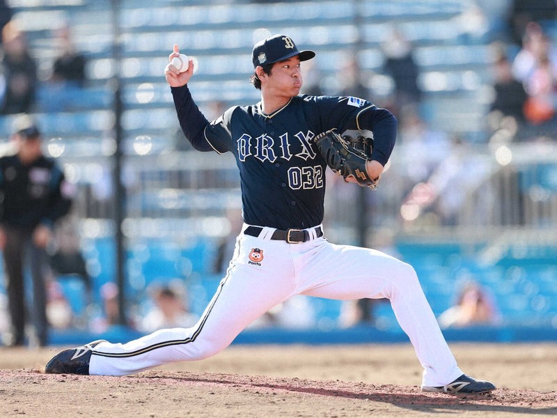 横山楓　10枚限定　ファーストナンバー　BBM 2022 ルーキーエディション 横山楓 10枚限定 ファーストナンバー BBM 2022 ルーキー
