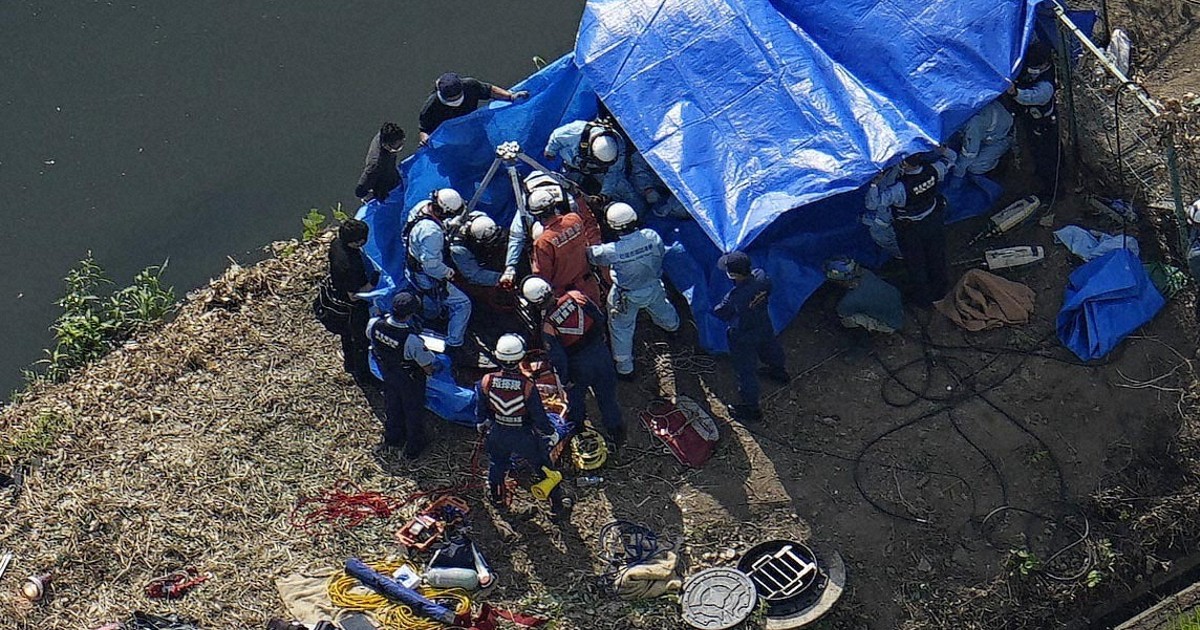 下水道点検の作業員マンホールに転落　3人不明、1人心肺停止　埼玉