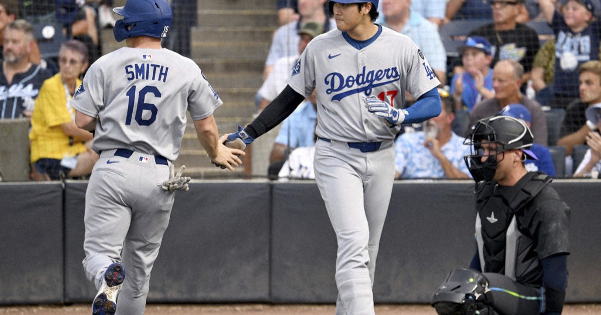 Freeman homers again and Kershaw shuts down Rays in Dodgers' 5 -- 0 win