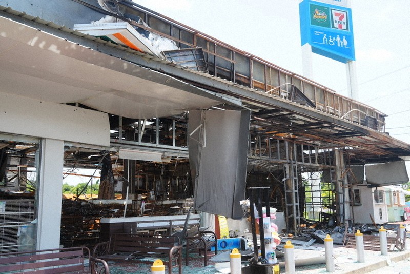 タイ・カンボジア：国境紛争、コンビニ無残 タイ「カンボジアから