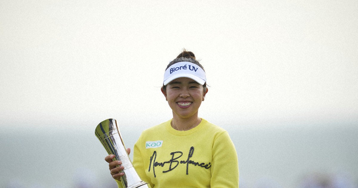 Miyu Yamashita of Japan wins the Women's British Open for her first major title