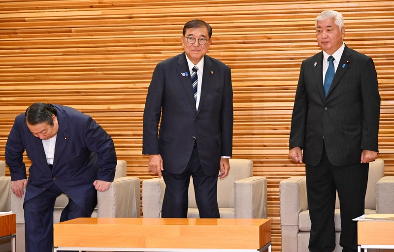 中谷防衛相「安保協力高める大きな一歩」 豪新型艦の日本提案採用で