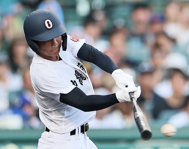 沖縄尚学、2年ぶりに初戦突破 金足農降す 夏の甲子園 | 毎日新聞