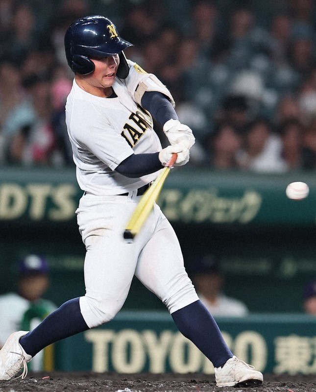 ホームラン2005夏　甲子園大会 夏の甲子園2025 今大会ホームラン集 [写真特集6/10] | 毎日新聞