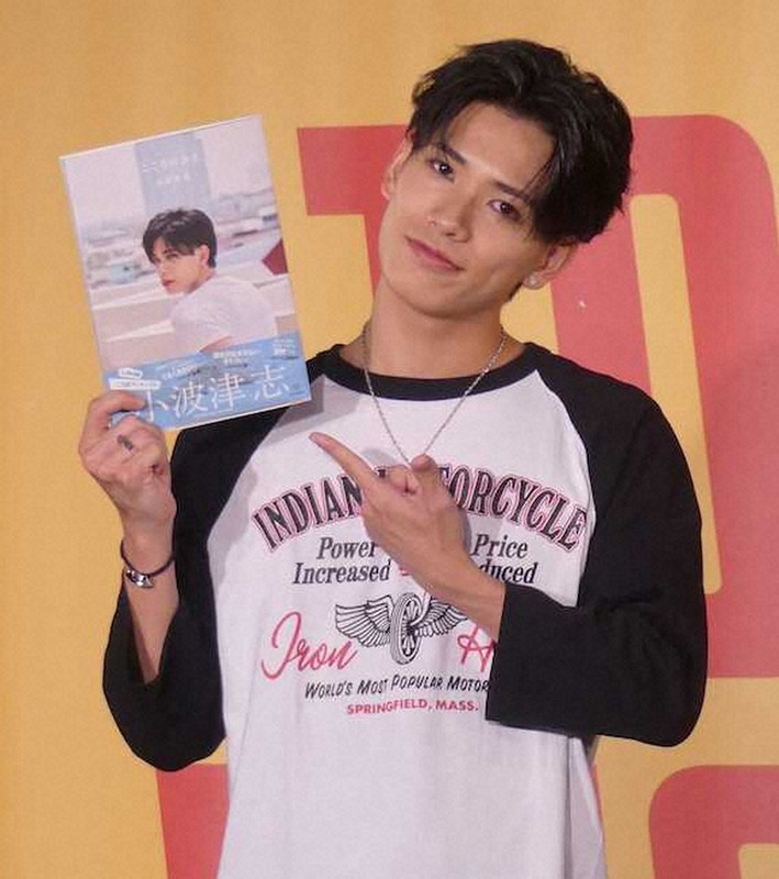 小波津志「いまだに反響はございません」 初写真集「こころのお