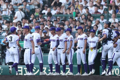 金足農業選抜初出場記念ボール tower eleven baseballで北海道誕生通算1500勝を記念したボード
