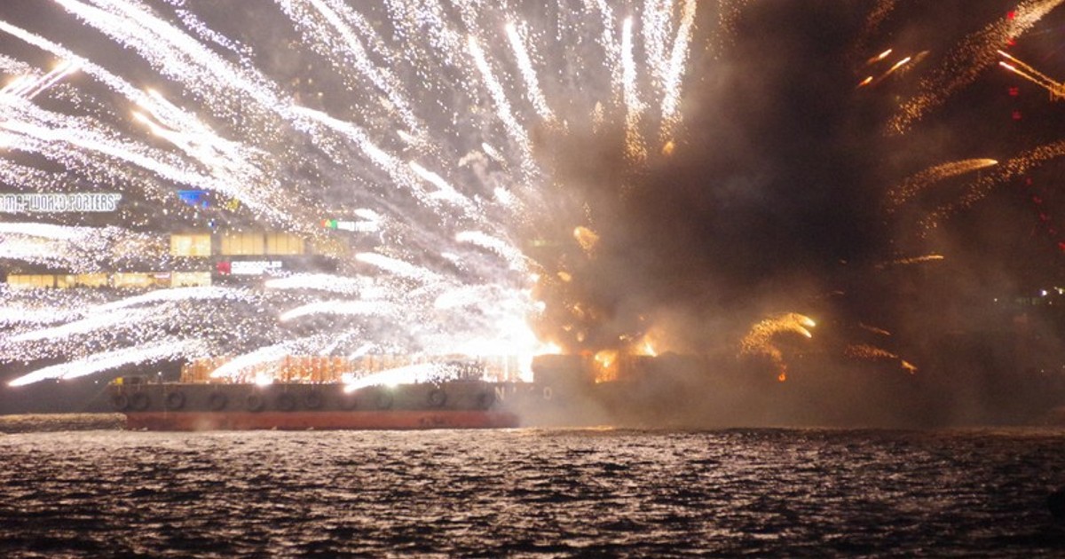 In Photos: Cleanup begins after fire on barge at Yokohama fireworks festival