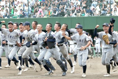 ユニホームはあの社会人強豪そっくり 初出場の叡明 夏の甲子園