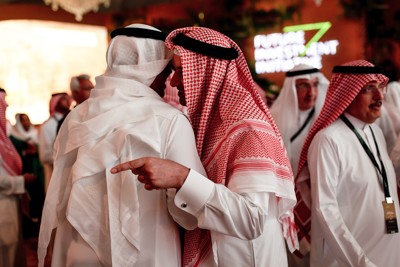 アラブ世界では最初のあいさつが重要 Bloomberg