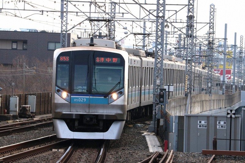 混雑路線として有名な東京メトロ東西線