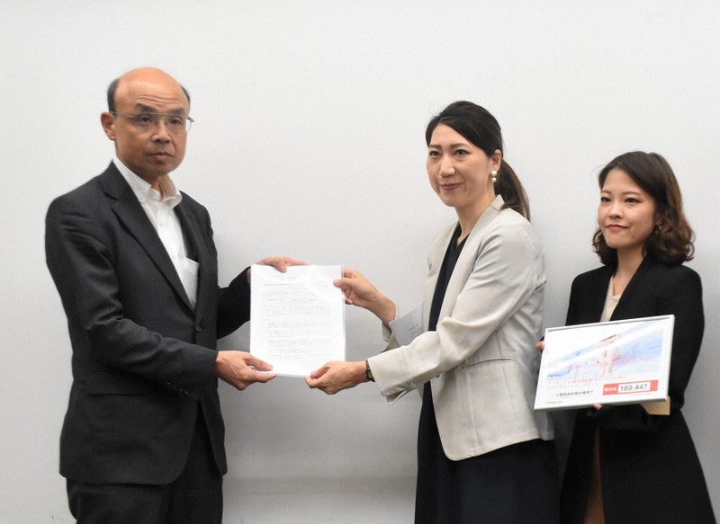 緊急避妊薬8年、勃起不全治療薬半年 市販化議論スピード格差の
