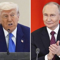 トランプ米大統領（左）とロシアのプーチン大統領＝AP