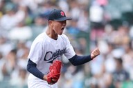 青藍泰斗が鮮やか青色の斬新ユニホームに込めた思い 夏の甲子園 | 毎日新聞