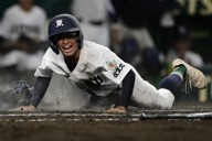 勝利確信のゴロ 佐賀北「がばい旋風」スタイル今も 夏の甲子園 | 毎日新聞