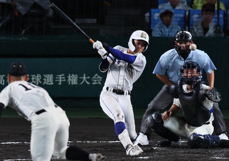 もらった好機を確実に 明豊が鮮やかな先制劇 夏の甲子園 | 毎日新聞