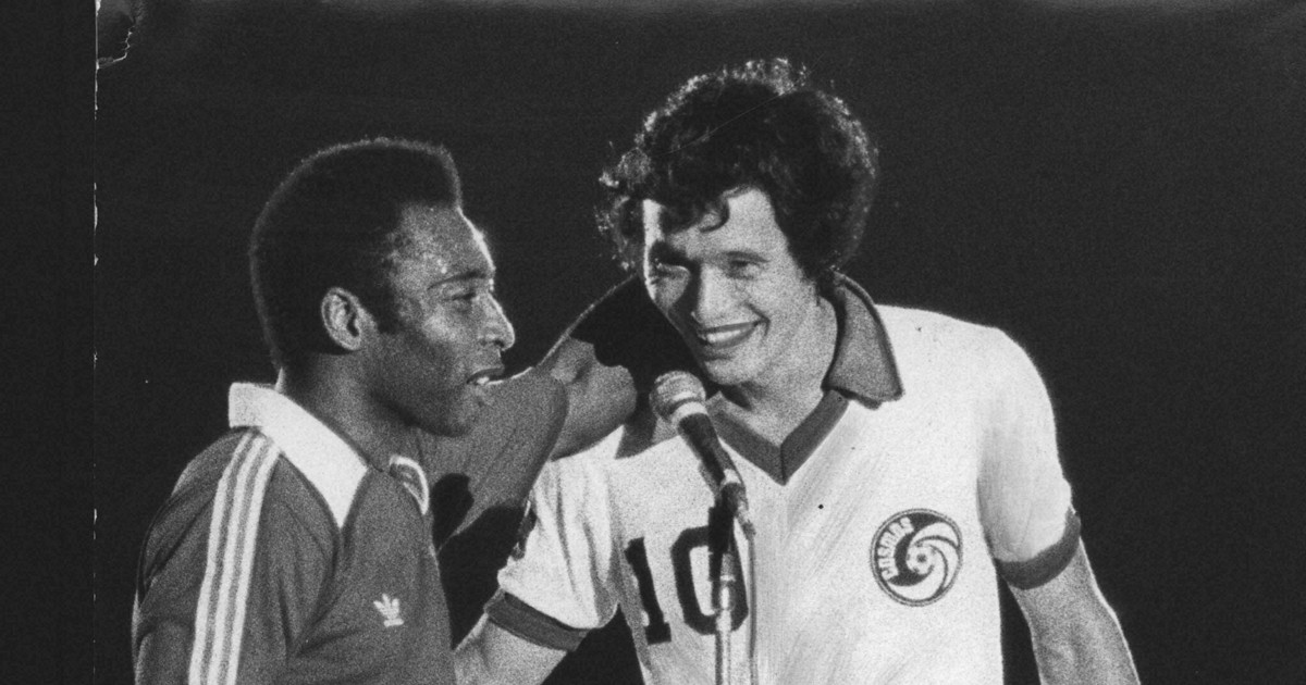 当てるぞ」 レジェンドカメラマンが受けた釜本邦茂さんのいたずら