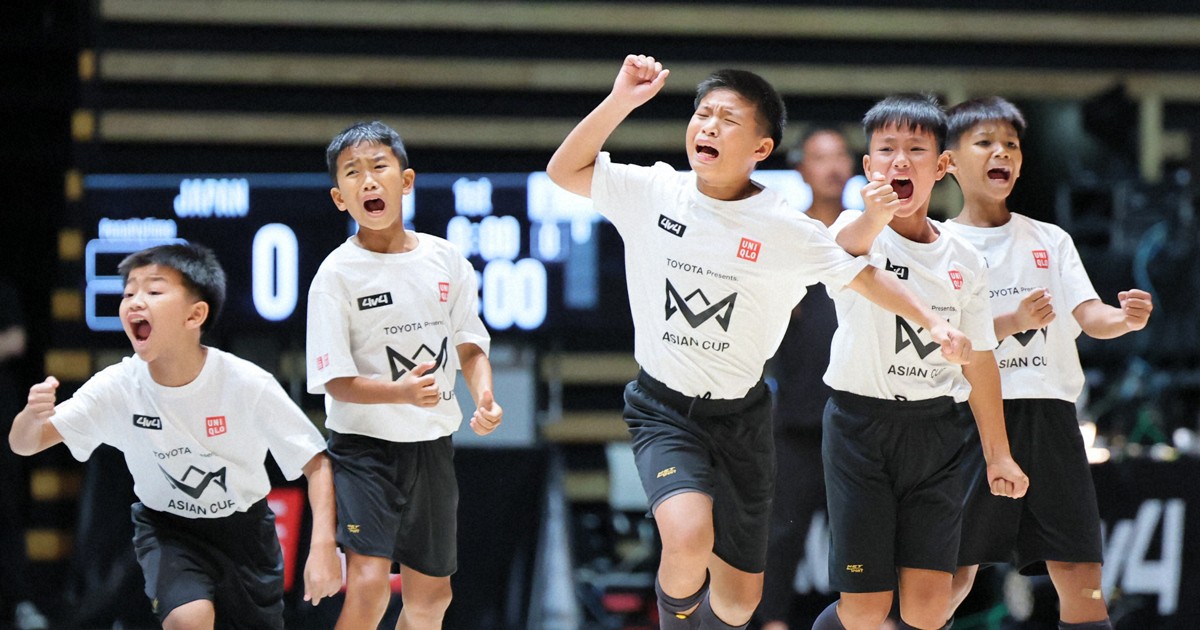 本田圭佑さん考案の育成年代4人制サッカー「4v4」国際大会 タイが優勝